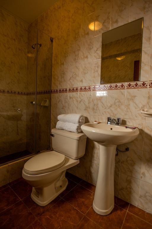 Hotel Rivera アヤクーチョ エクステリア 写真