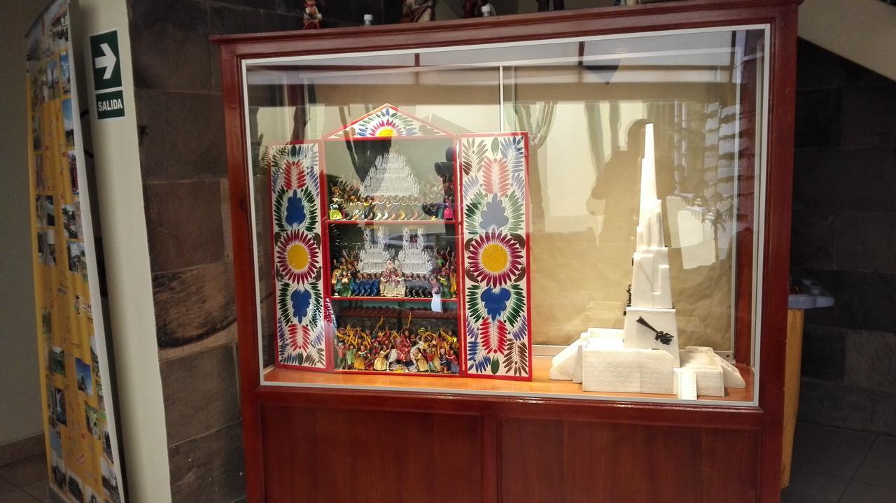 Hotel Rivera アヤクーチョ エクステリア 写真
